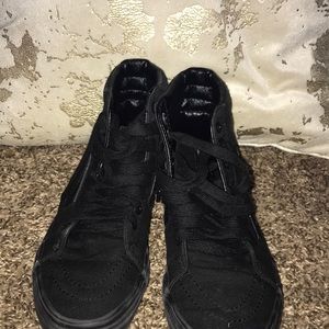 Men Black Vans